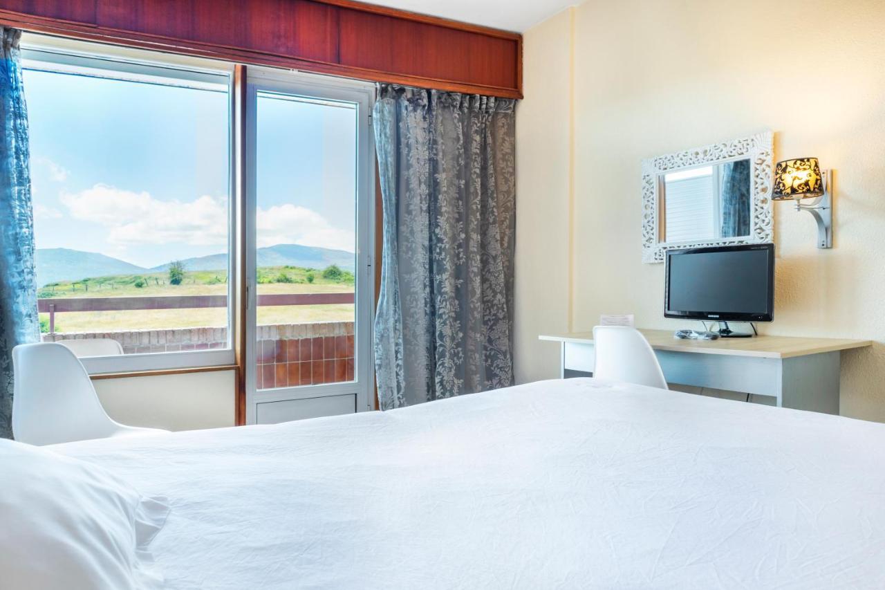 Hotel Vejo レイノサ エクステリア 写真