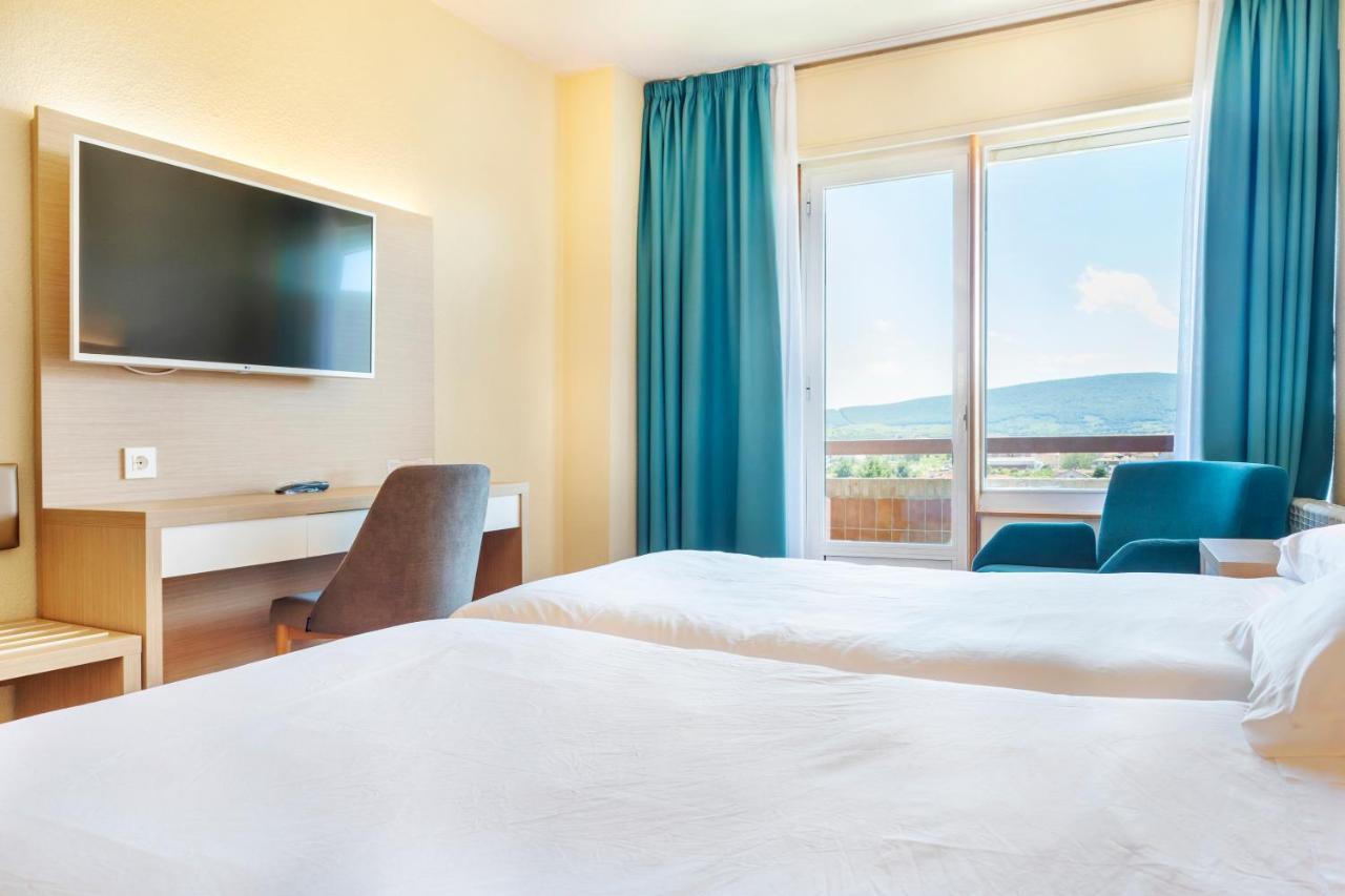 Hotel Vejo レイノサ エクステリア 写真