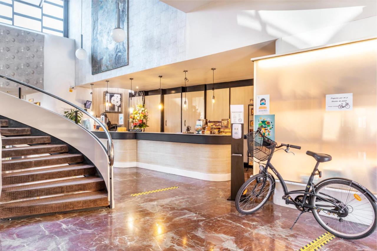 Hotel Vejo レイノサ エクステリア 写真