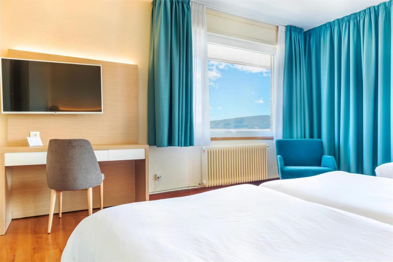 Hotel Vejo レイノサ エクステリア 写真