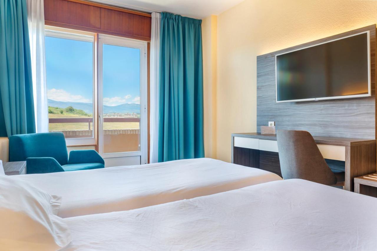 Hotel Vejo レイノサ エクステリア 写真